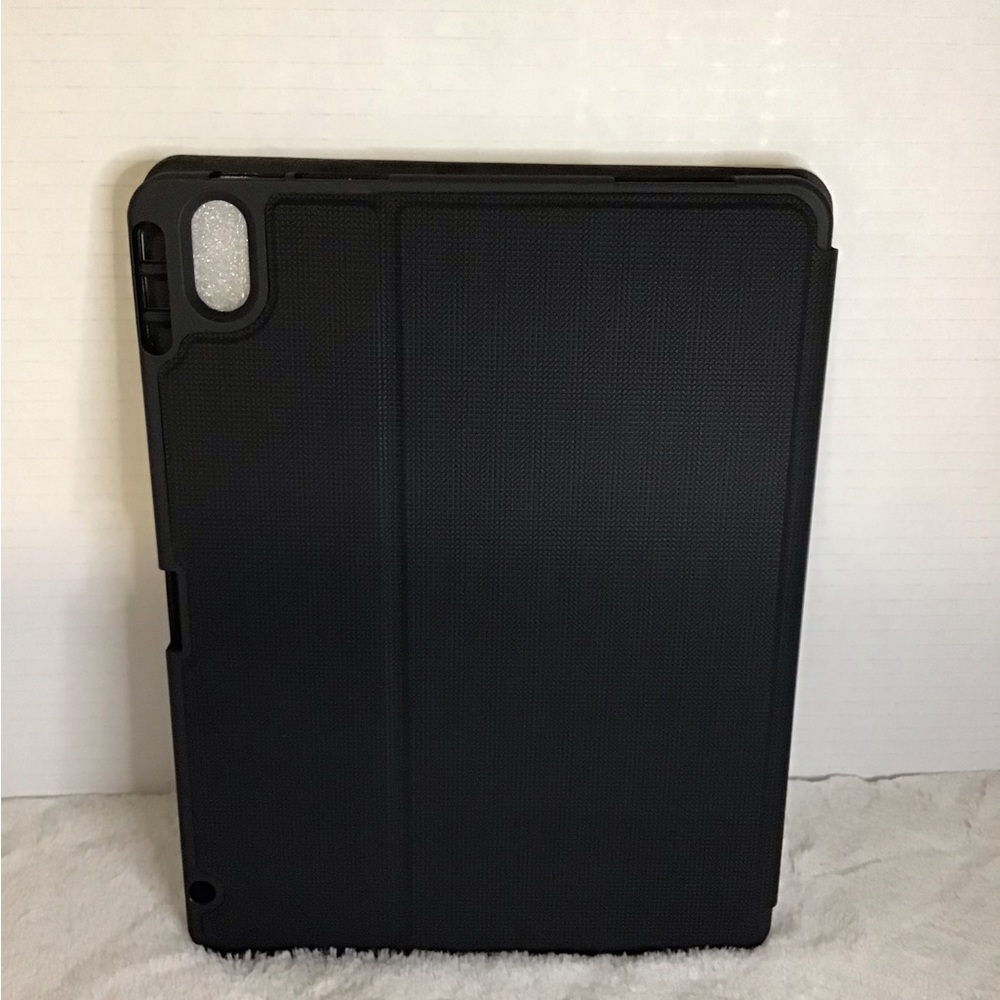 iPad Air 4 Case Black - Picture 3 of 4